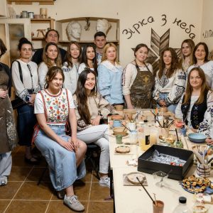 Виїзний майстер-клас з розпису кераміки